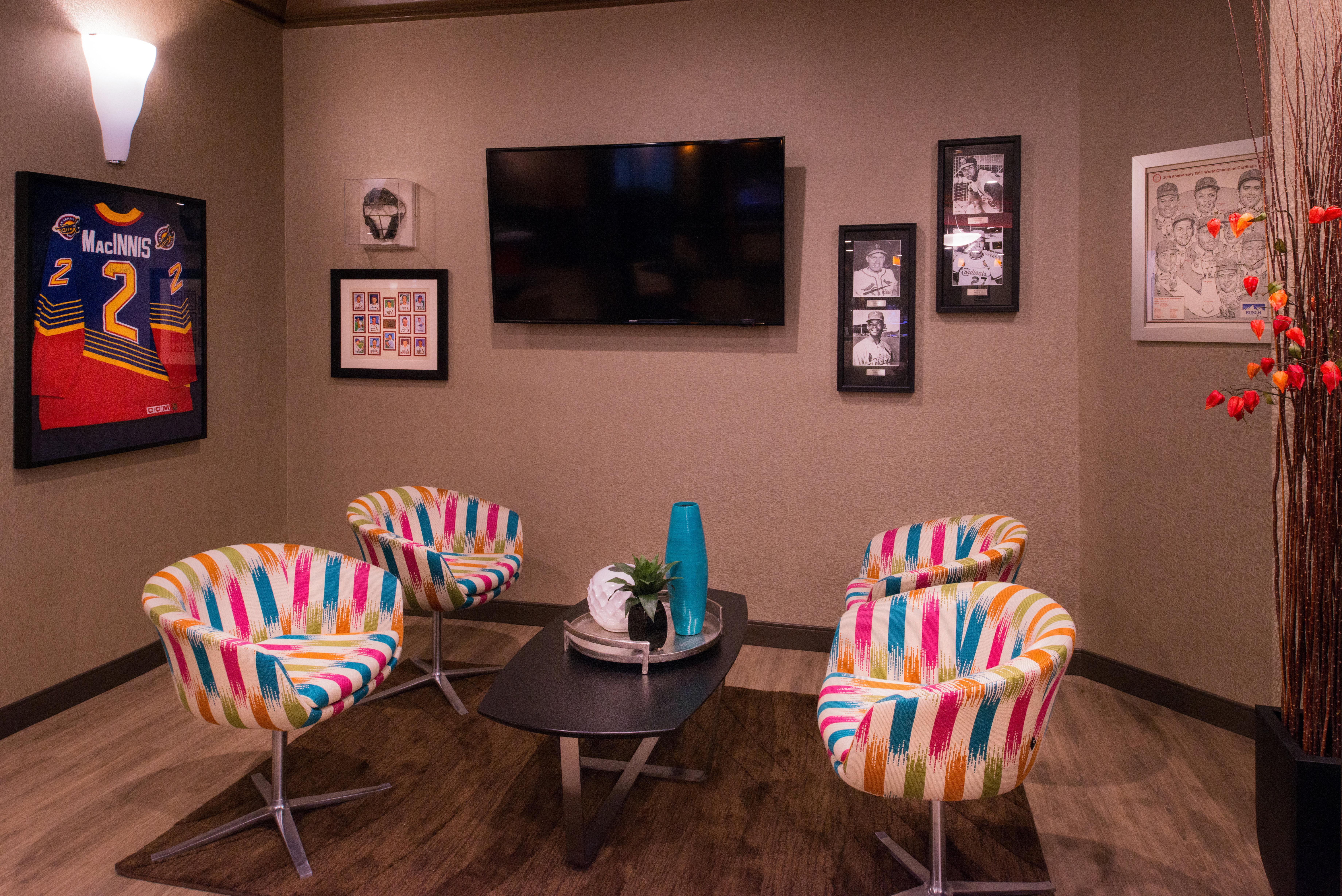 The Arch Convention Hotel 3*