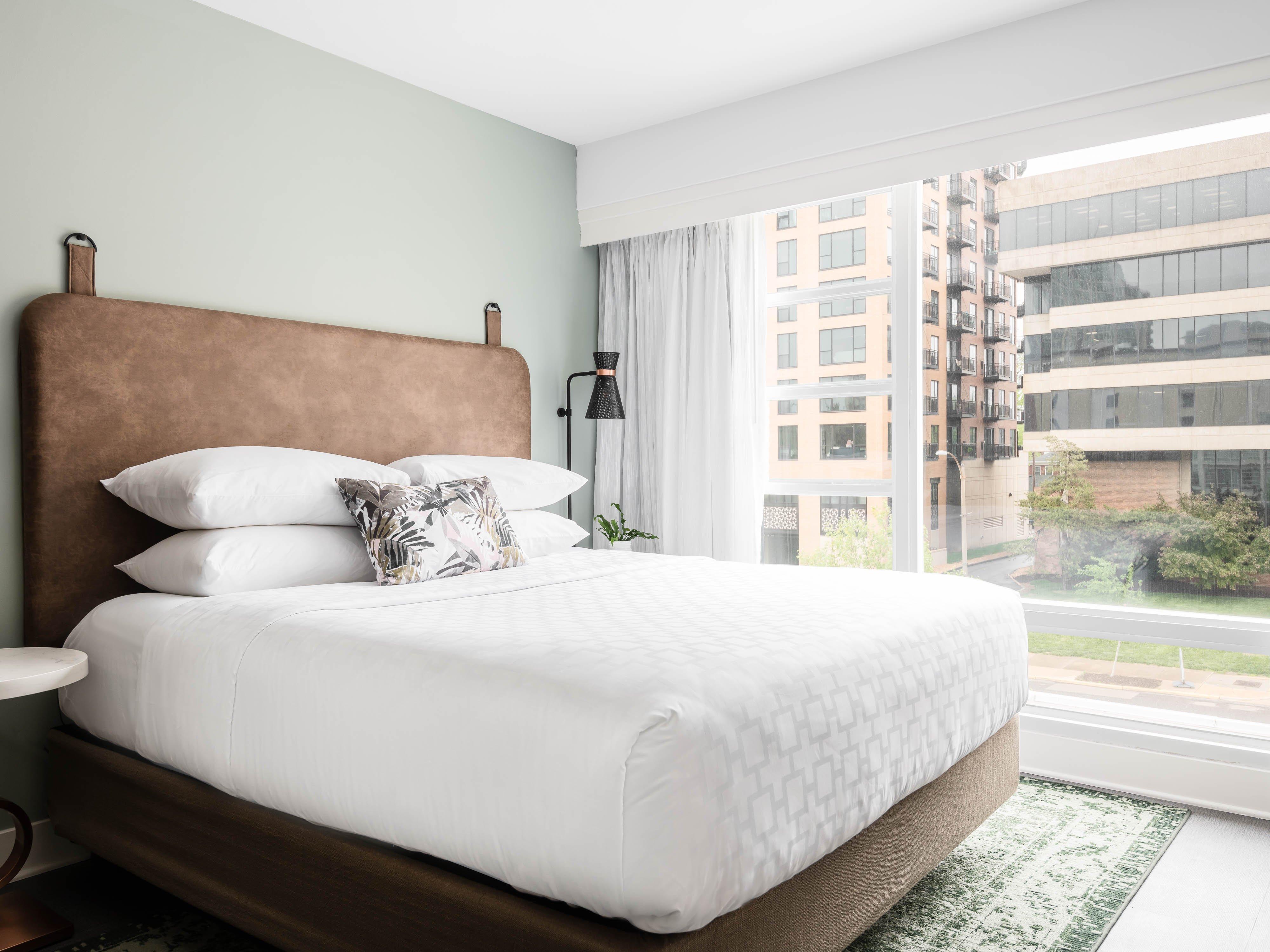 Express West End By Ihg Hotel Saint Louis