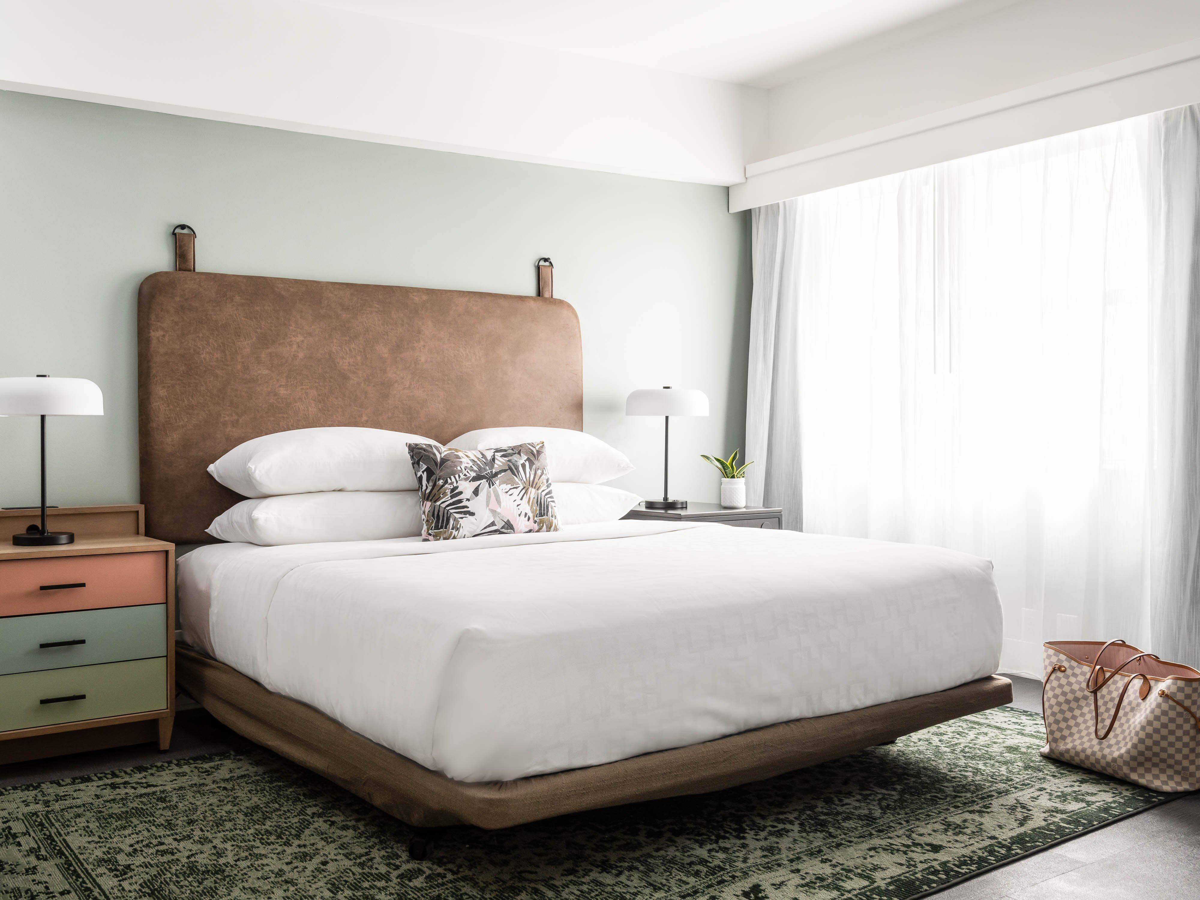 Express West End By Ihg 3* Saint Louis