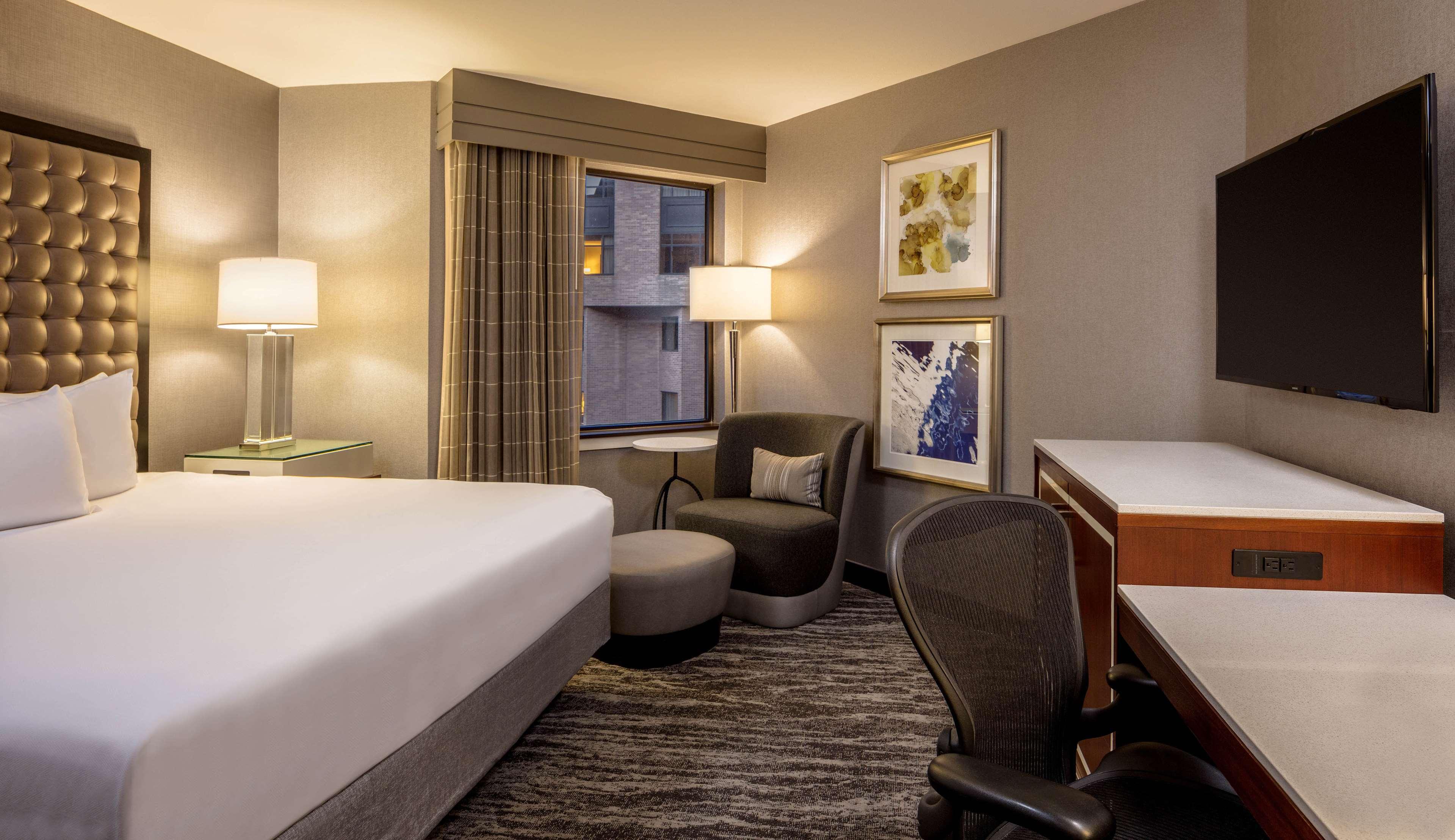 Hyatt Regency At The Arch Hotel