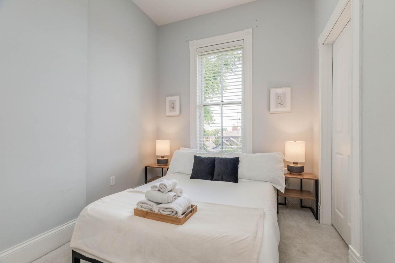 Holiday home Historic Benton Park Townhome