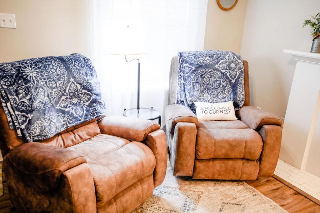 Apartment Cozy City Getaway In The Heart Of Louis! Saint Louis