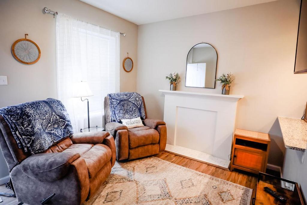 Cozy City Getaway In The Heart Of Louis! Apartment *