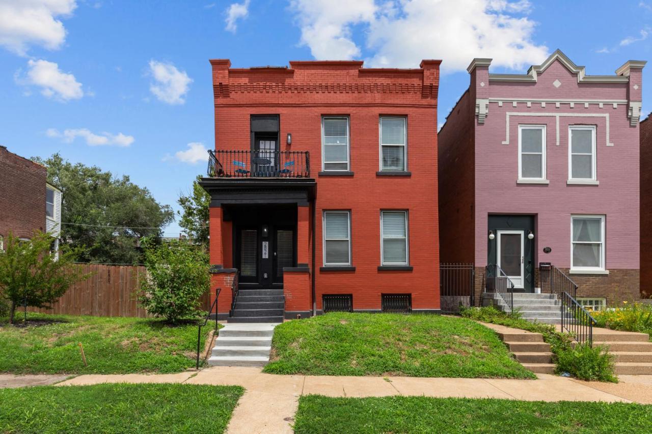 Red Brick Hideaway | Jz Vacation