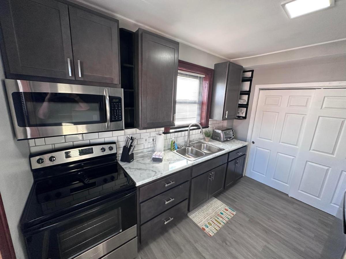 New 3 Bedroom Escape Apartment Saint Louis