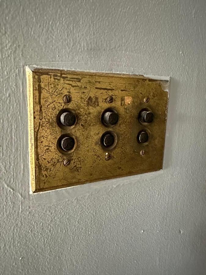 New 3 Bedroom Escape *