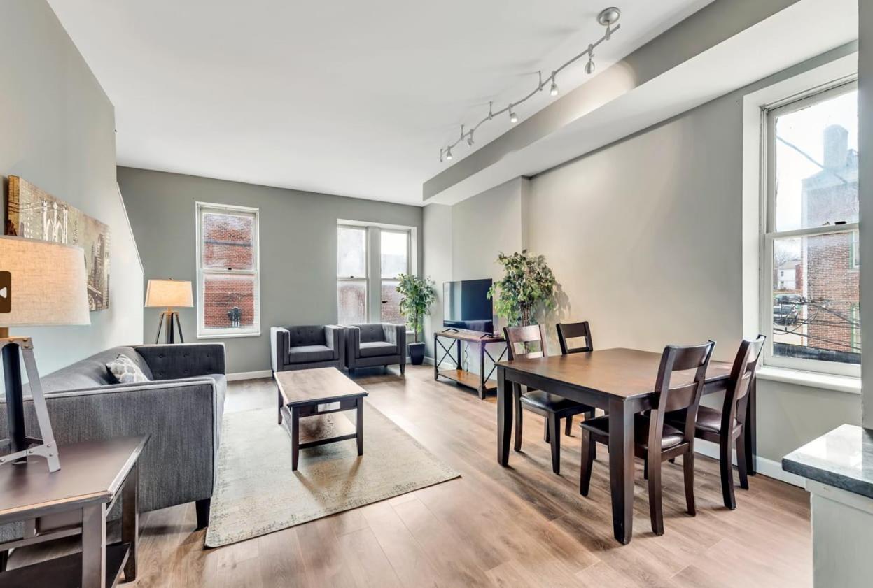 717a - Settle Into Soulard 6 Q Beds 2 Full Baths * Saint Louis