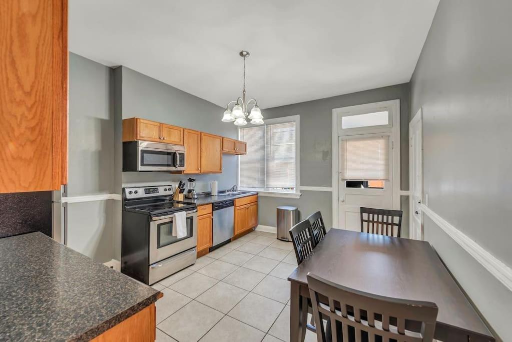 Ravishing 2-story Unit In Stl 2e