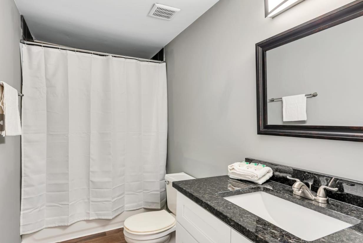 717a - Settle Into Soulard 6 Q Beds 2 Full Baths