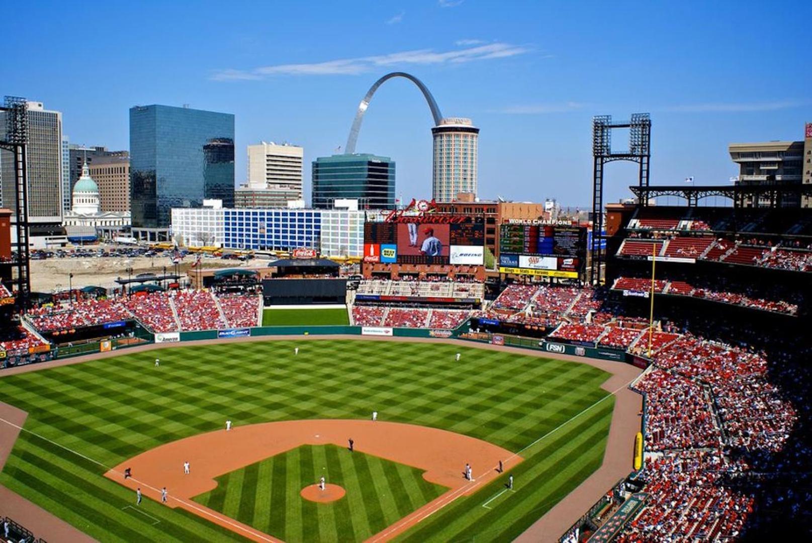 St Louis House Near Arch And Ballpark Village Holiday home *