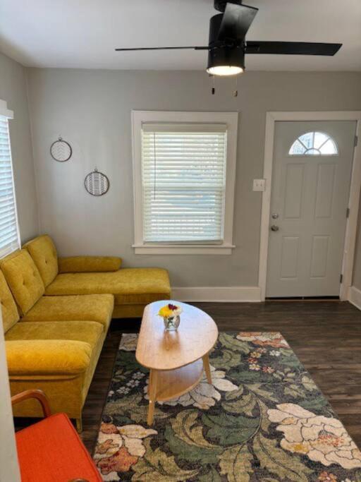 Family Friendly Near Stl Zoo Holiday home *