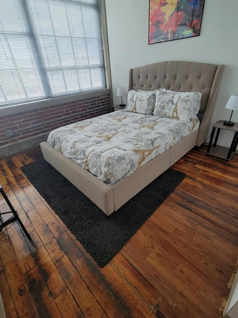 Luxe Art Gallery Apartment