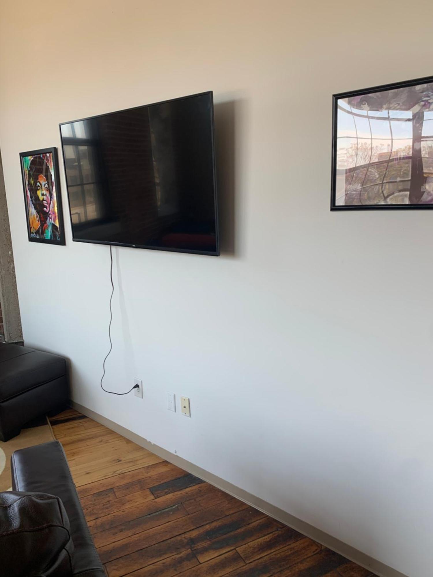 Luxe Art Gallery Apartment *