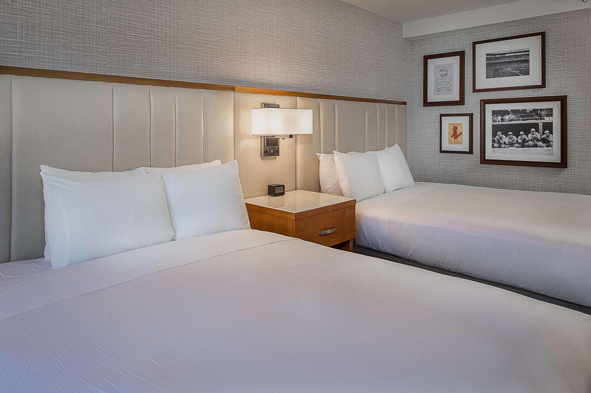 Hilton At The Ballpark 4*