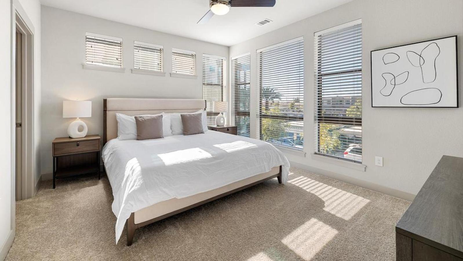 Apartment Landing At 11th And Spruce - 2 Bedrooms In Downtown *