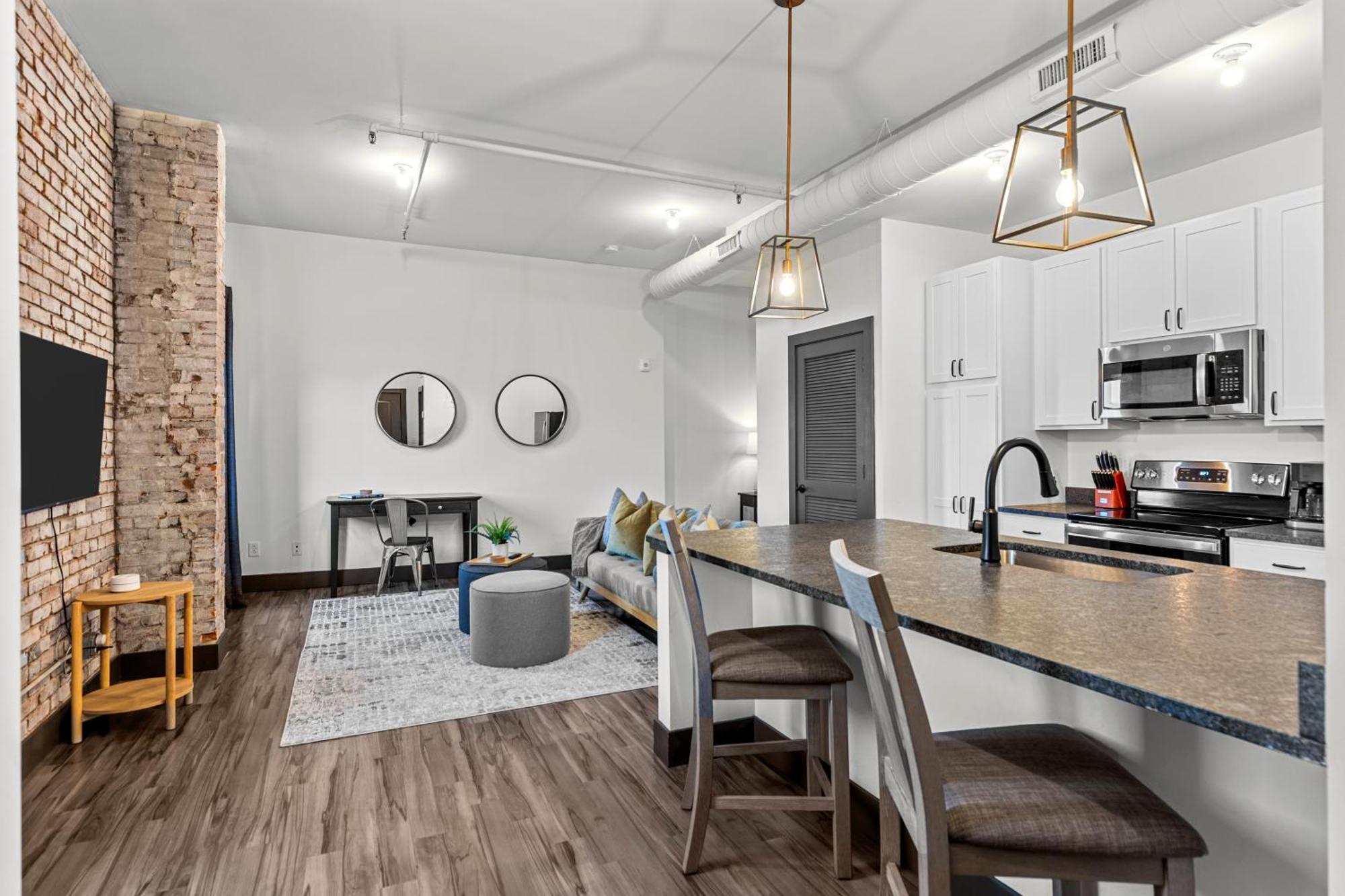 Loft Studio-gated Parking-wd-p203 Saint Louis