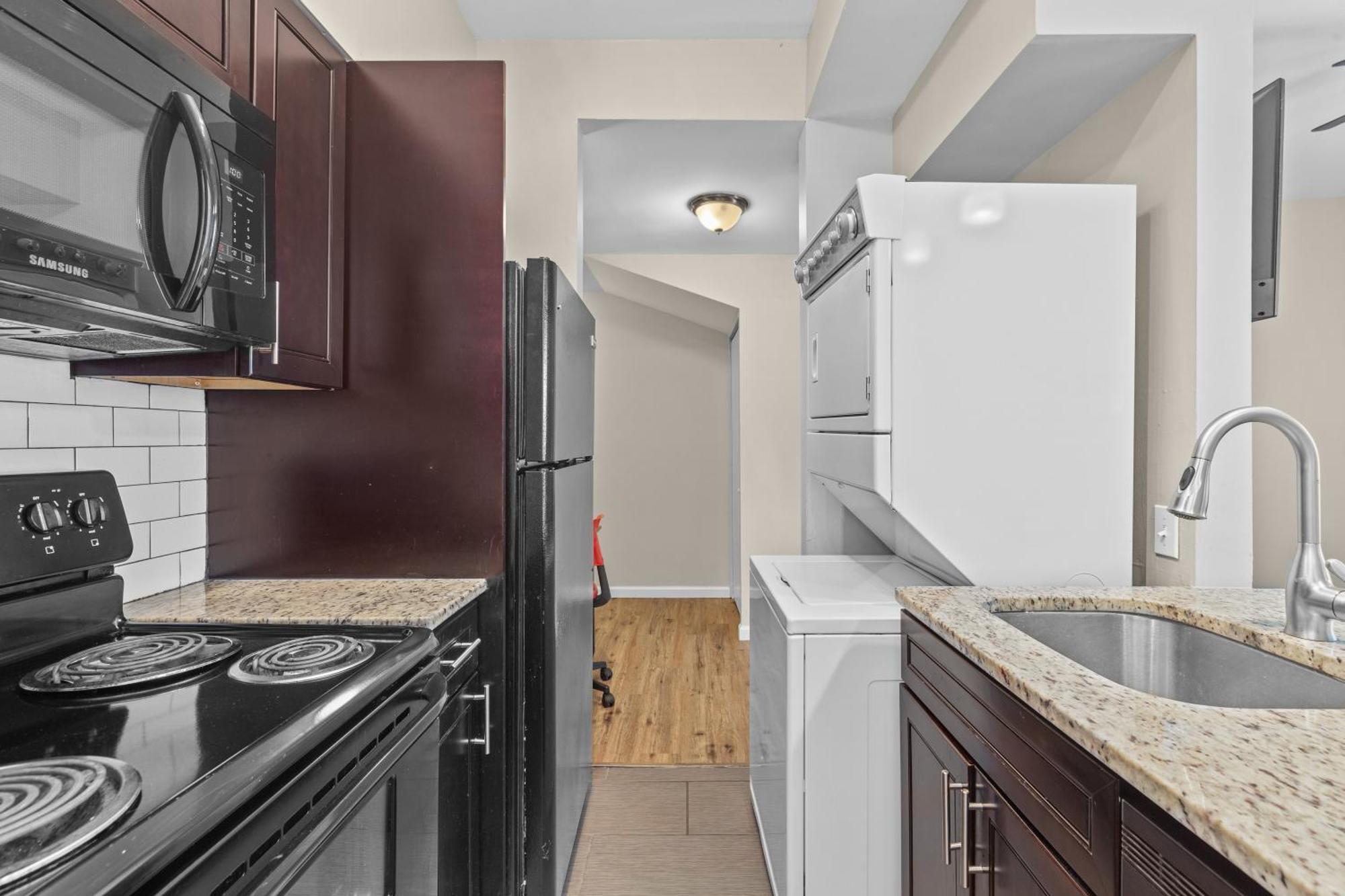 Cozy City Getaway In The Heart Of Louis! Apartment Saint Louis