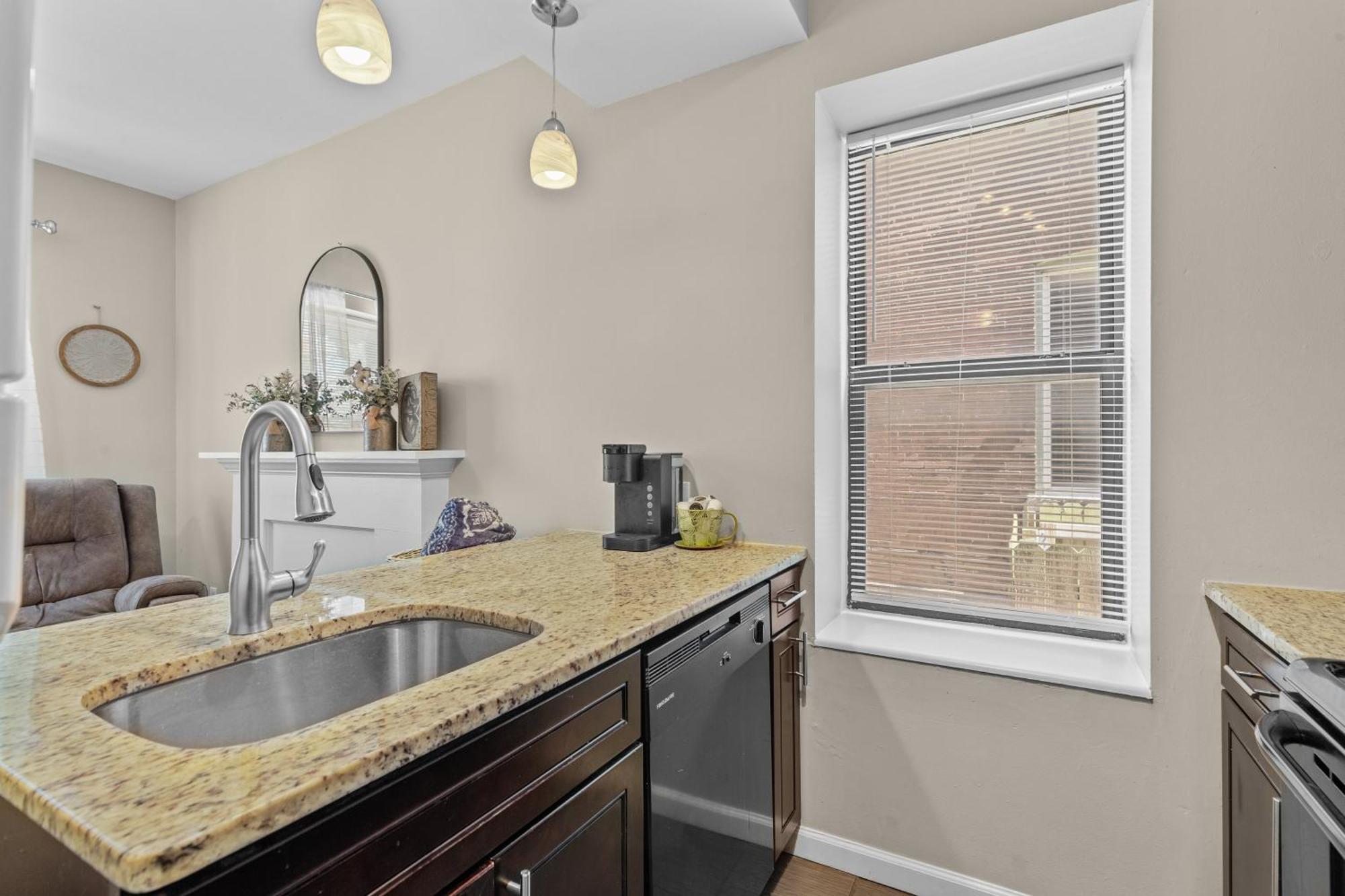 Cozy City Getaway In The Heart Of Louis! Saint Louis