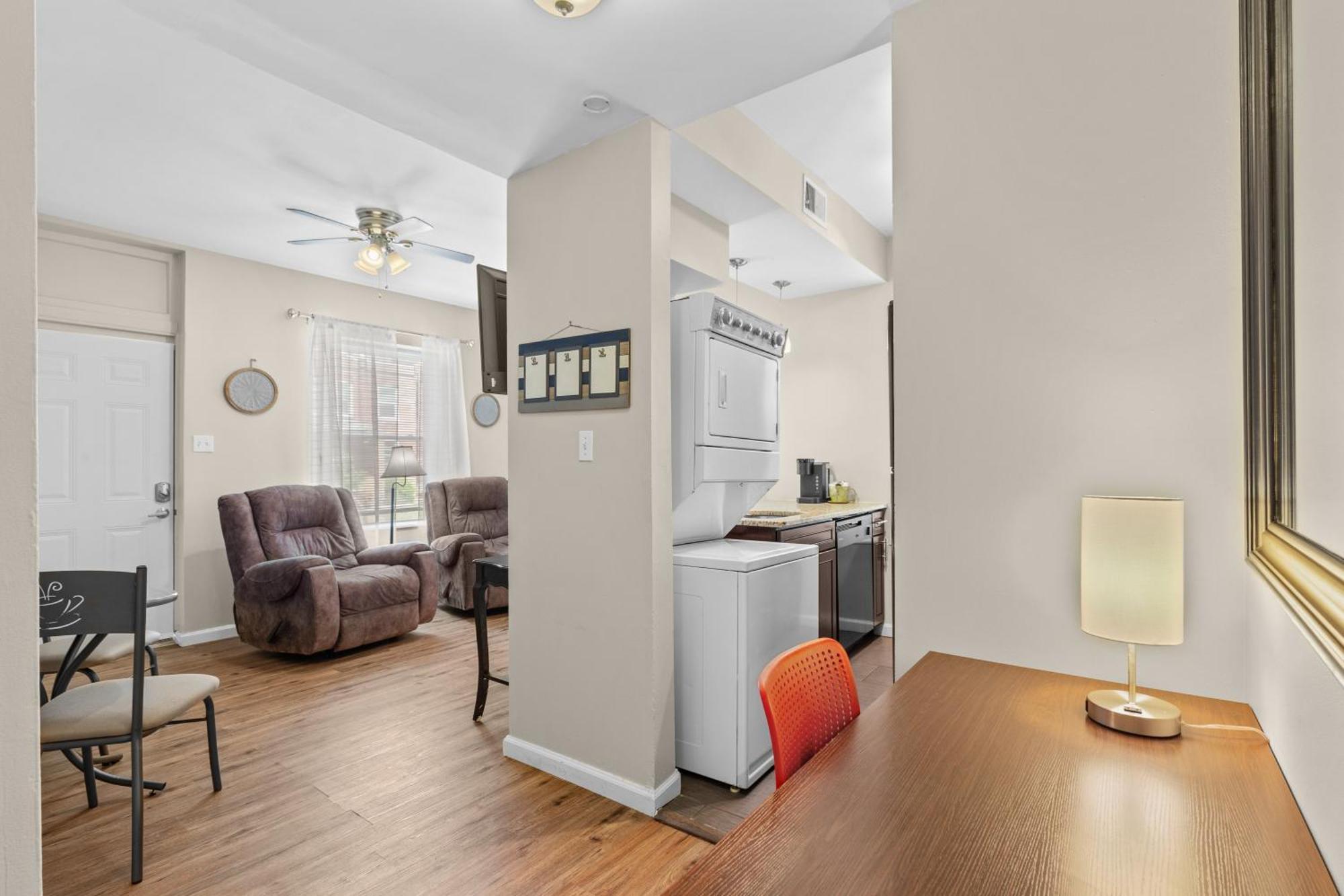Cozy City Getaway In The Heart Of Louis! * Saint Louis