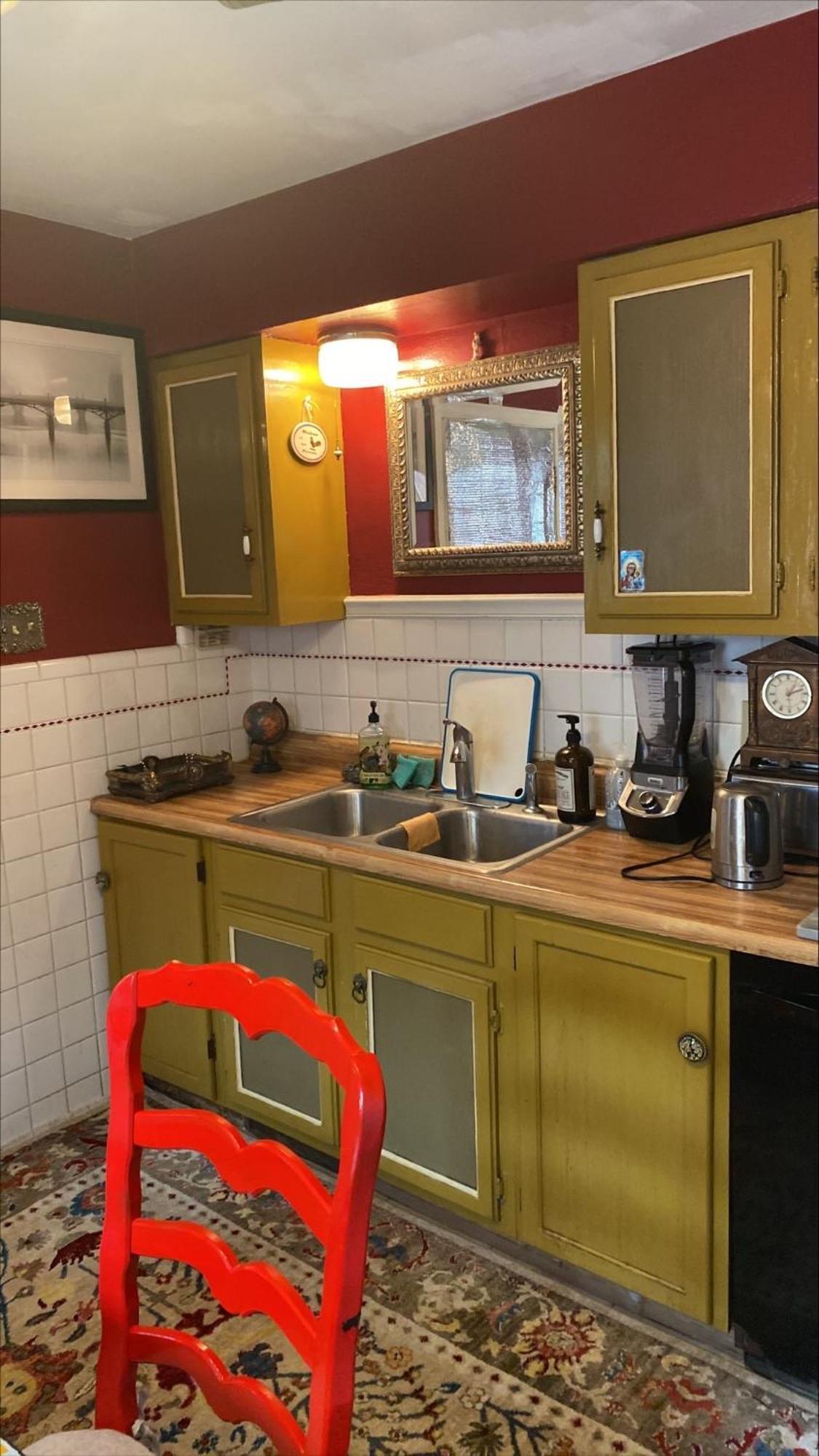 Homestay Cozy Near Airport & Highway