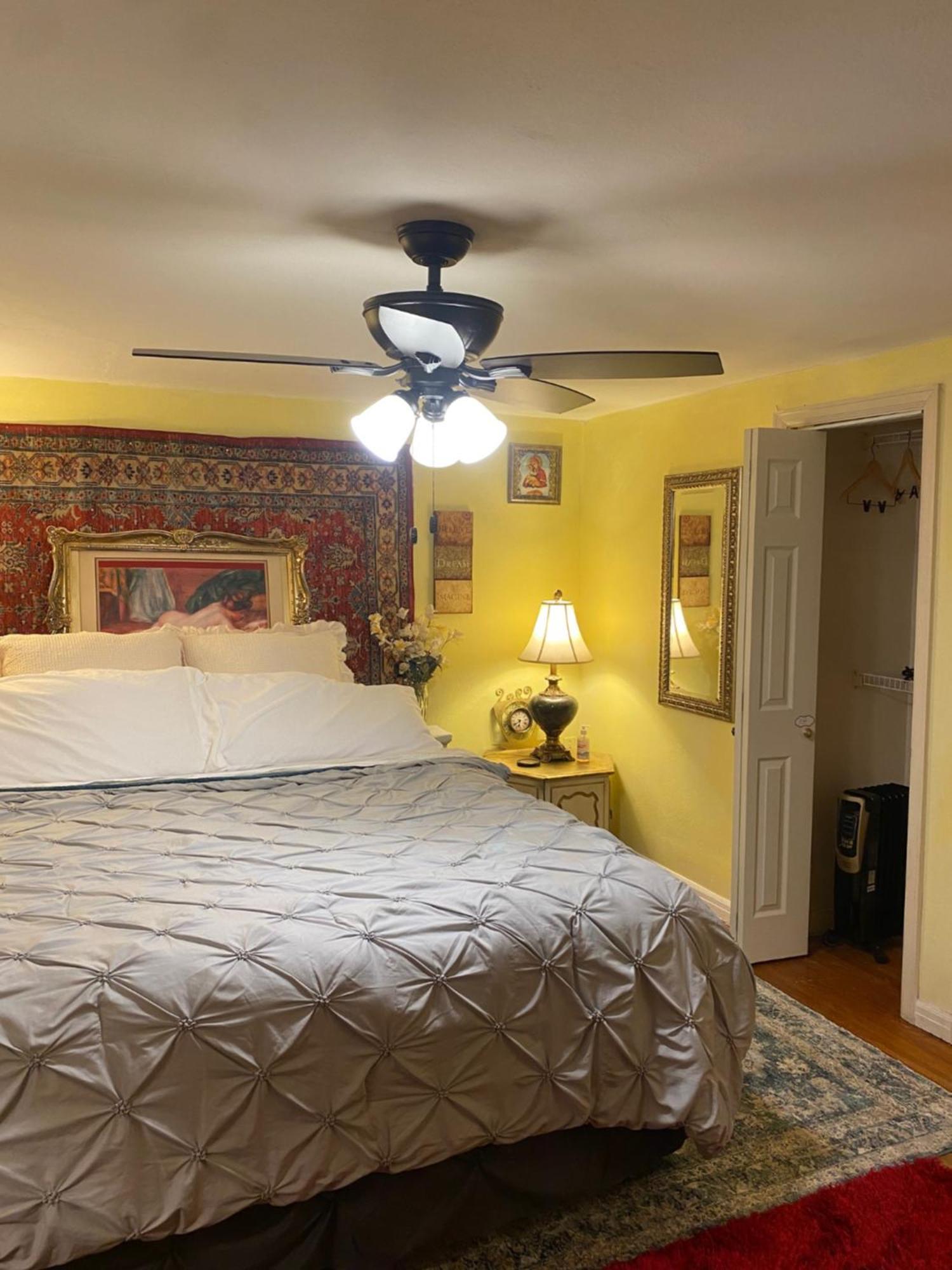 Cozy Near Airport & Highway Homestay