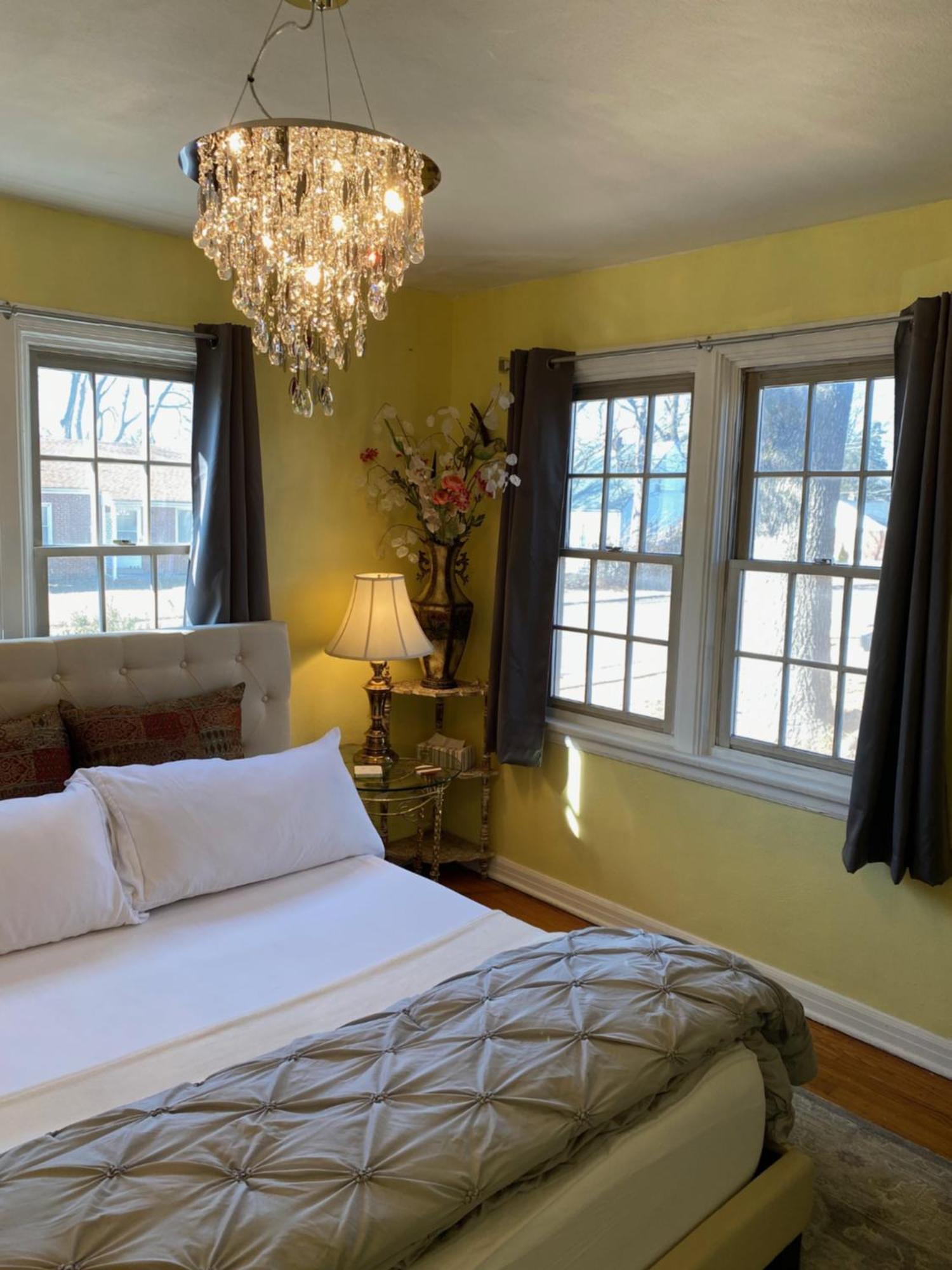 Cozy Near Airport & Highway Homestay