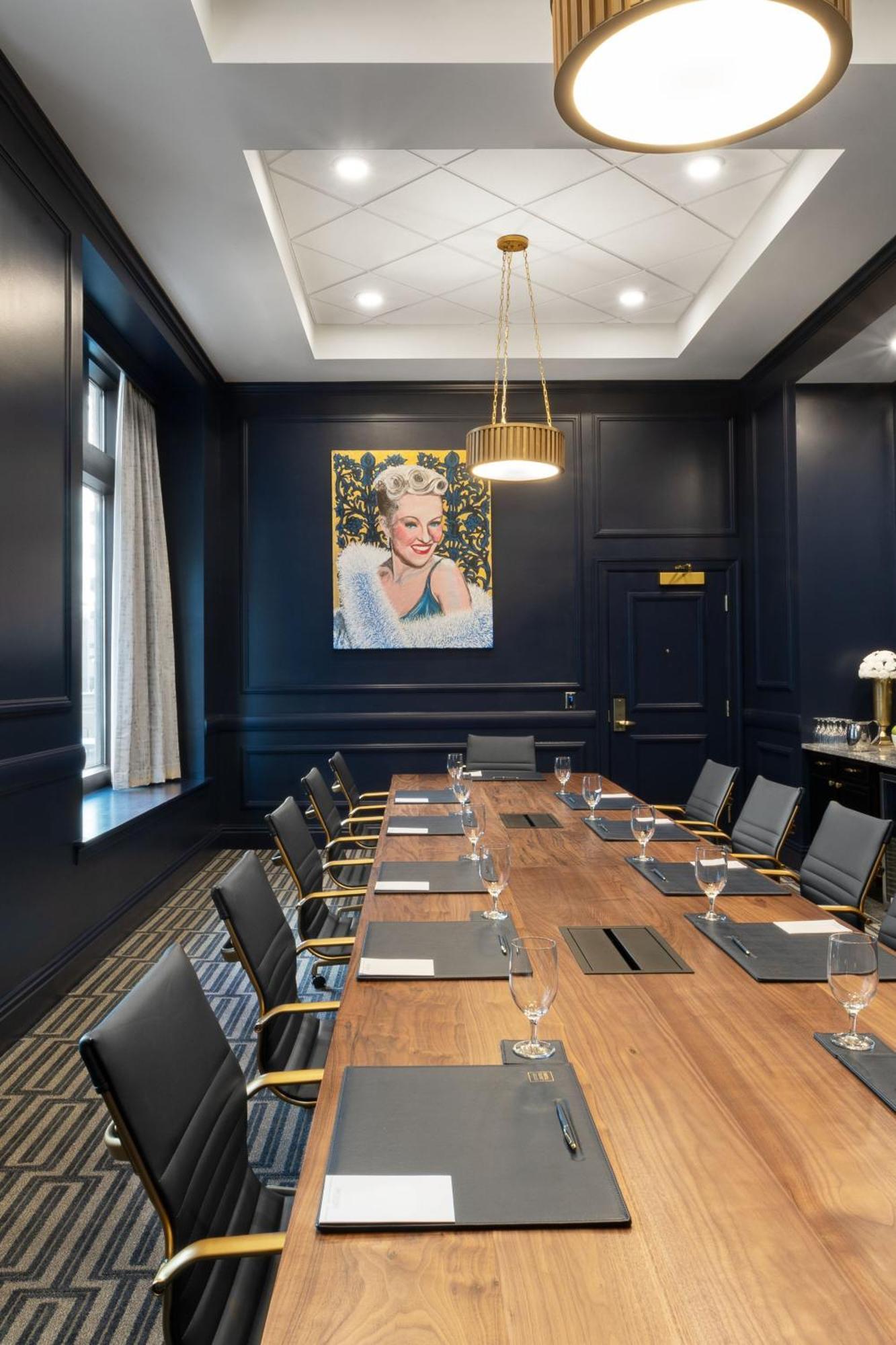 Louis, Autograph Collection Hotel
