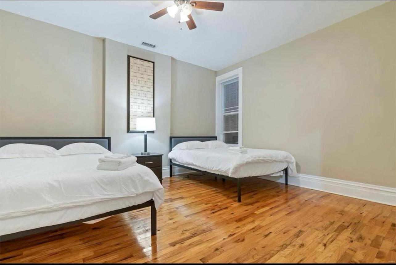2 For Large Groups Near Busch Stadium Apartment Saint Louis