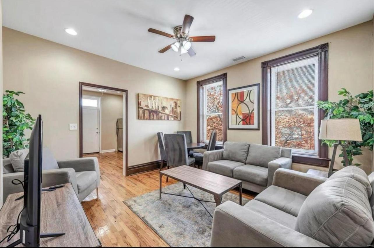 Apartment 2 For Large Groups Near Busch Stadium