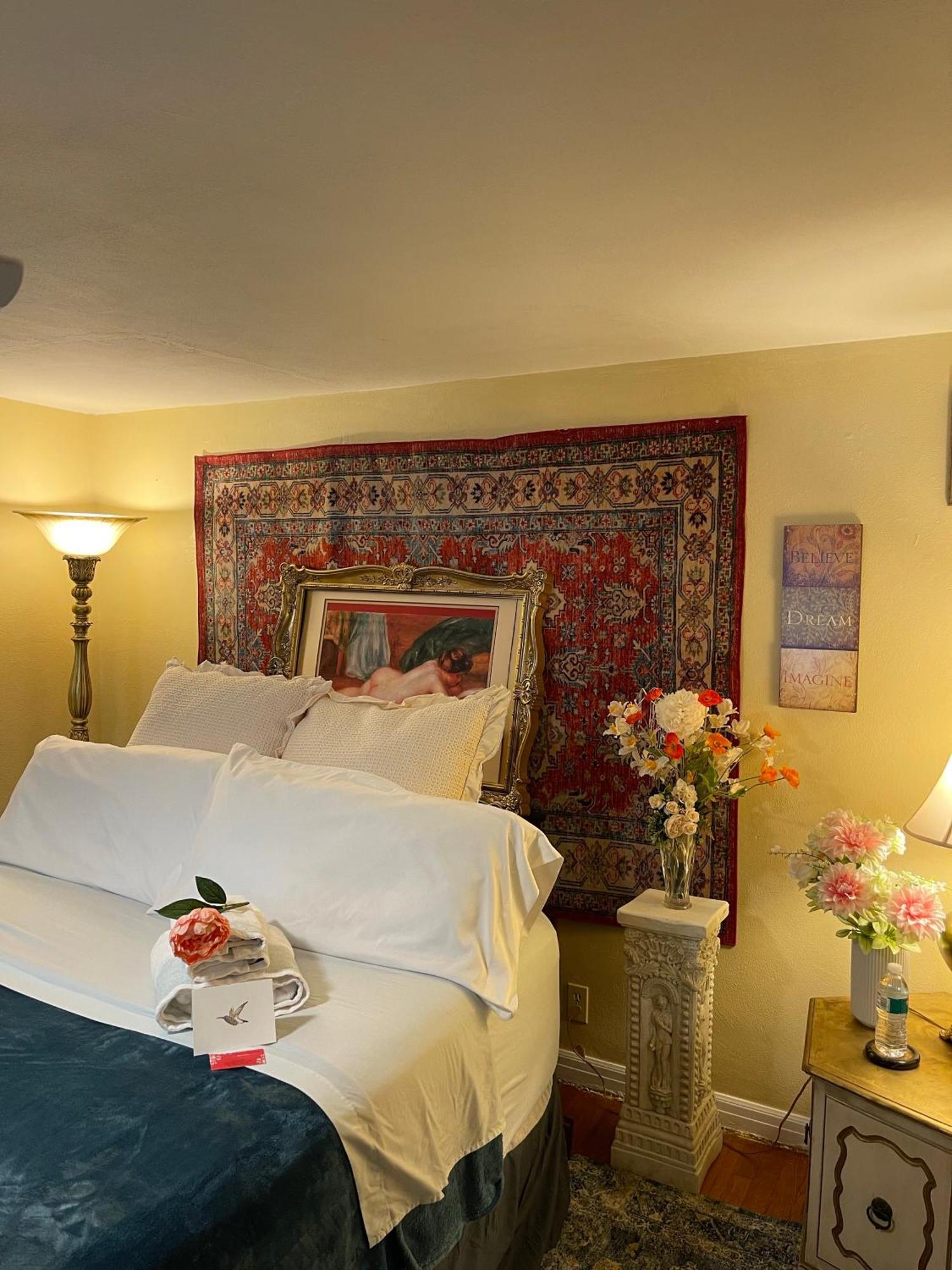 Homestay Cozy Near Airport & Highway *