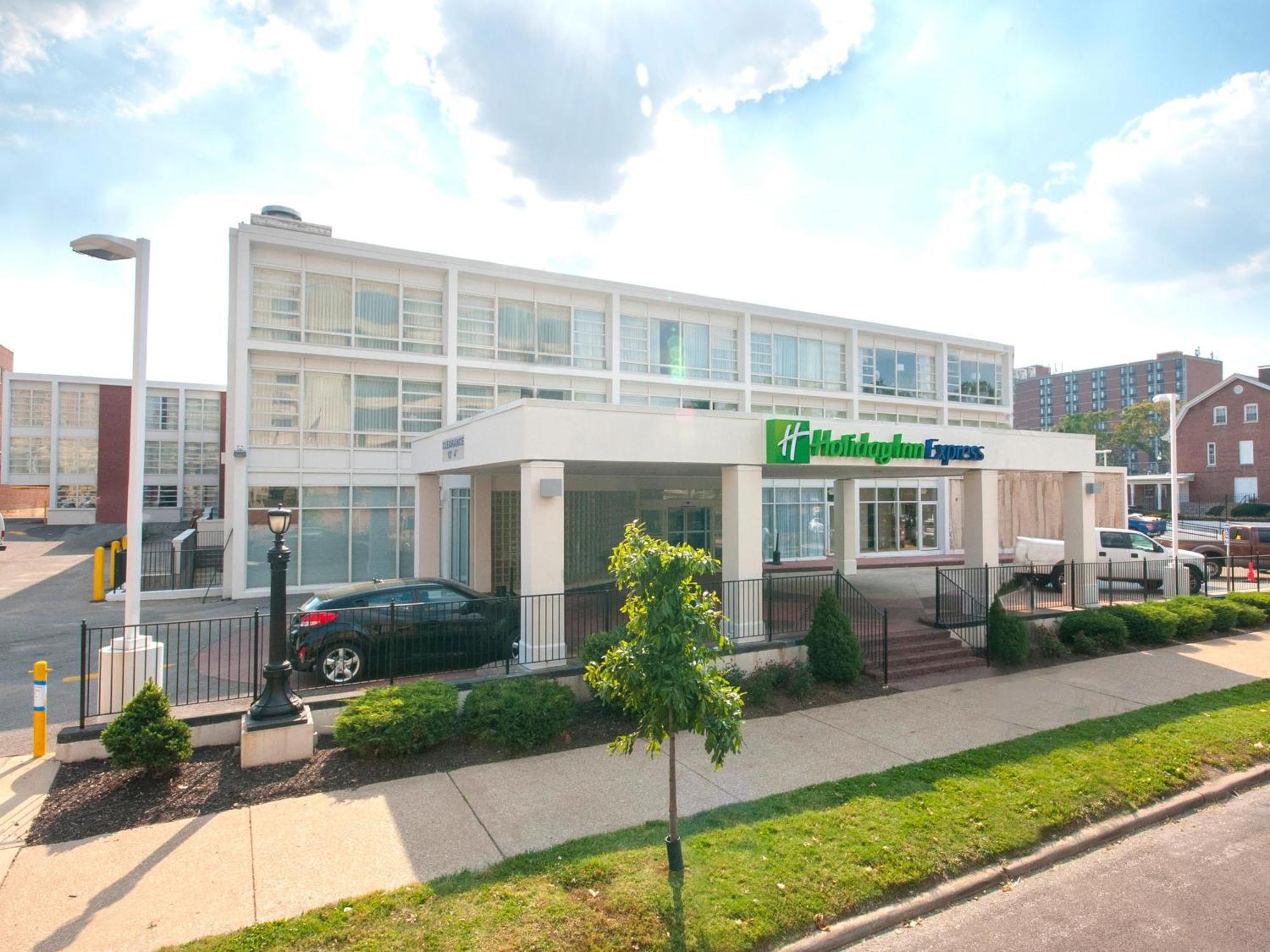 Express West End By Ihg 3*