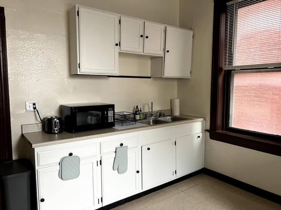 Charming Duplex On Quiet Street Saint Louis