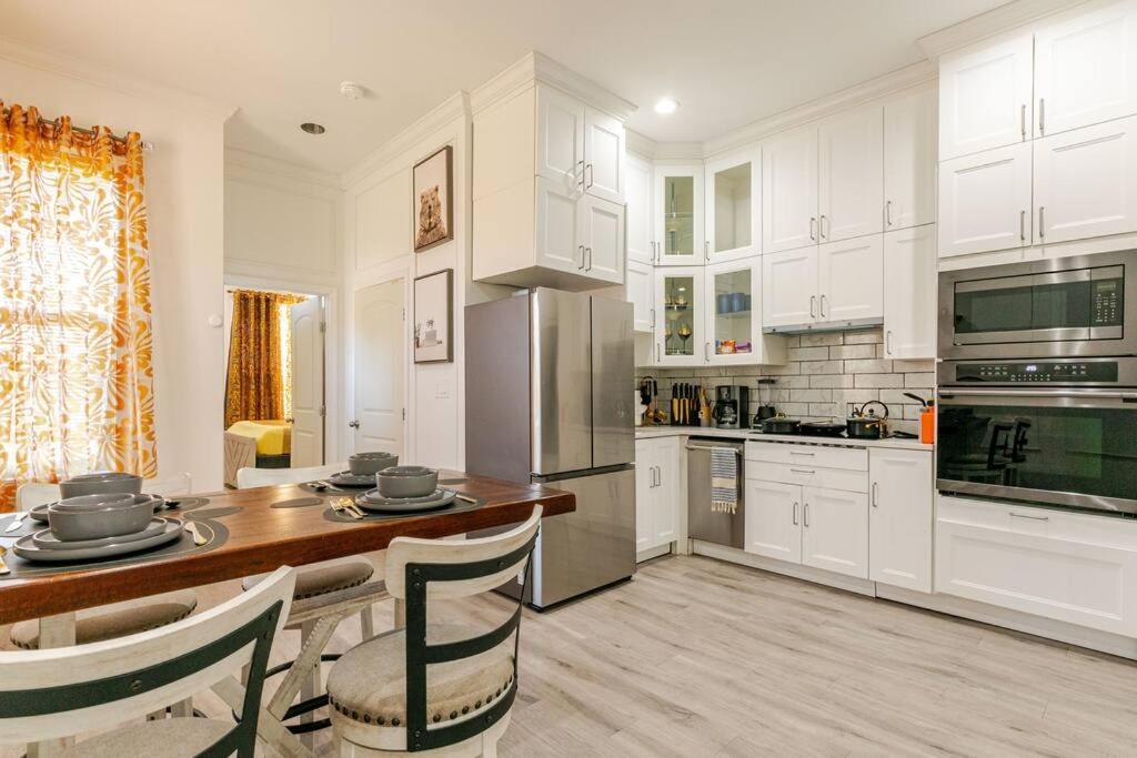 Golden Pearl With Need Within And Around Apartment *