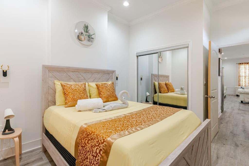 Apartment Golden Pearl With Need Within And Around *