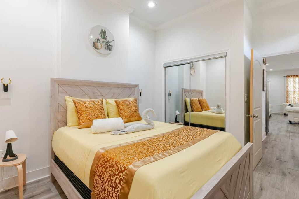 Apartment Golden Pearl With Need Within And Around *