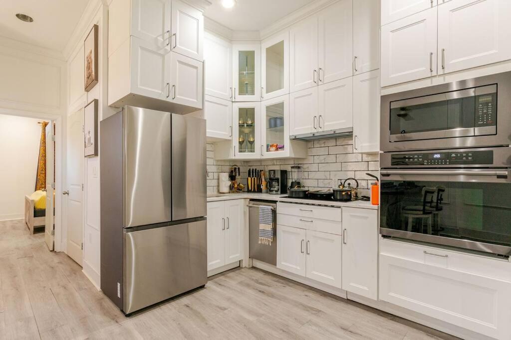 Apartment Golden Pearl With Need Within And Around