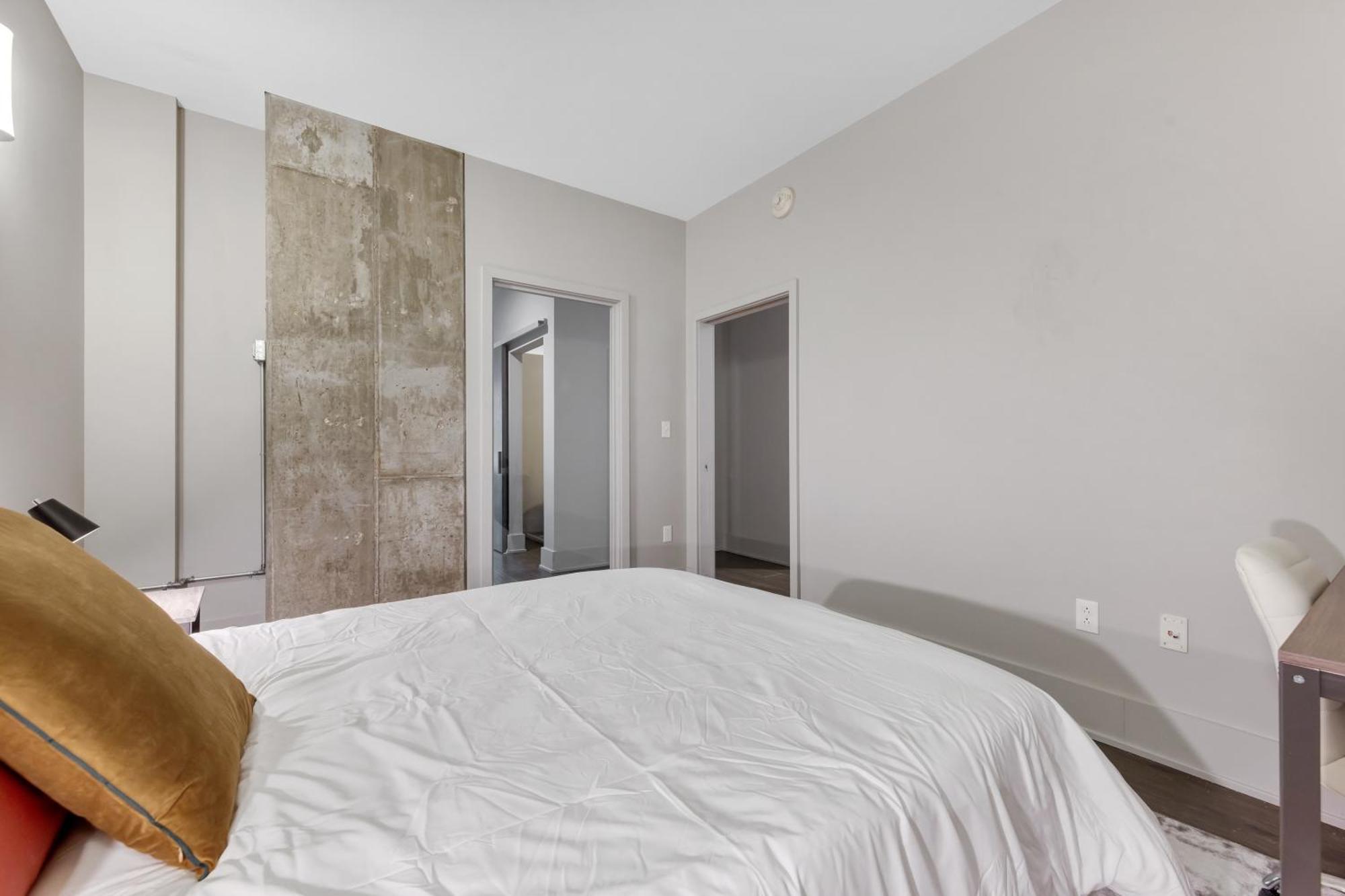 Towers At Opop 604 Spacios And Cozy 2 Bd 1 B Apartment