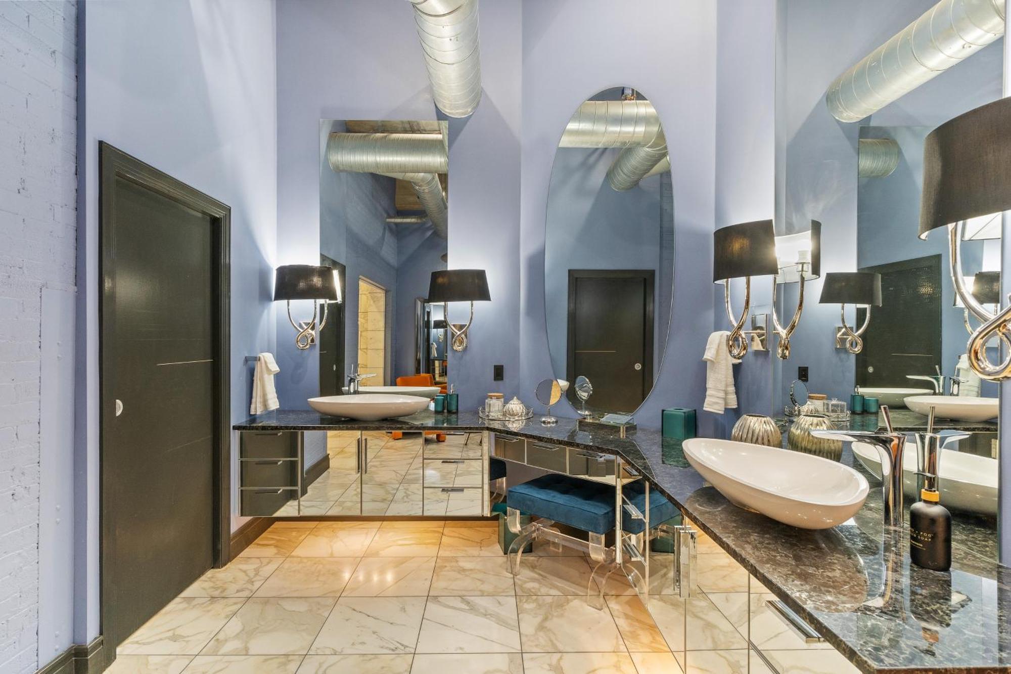 Stl Penthouse *