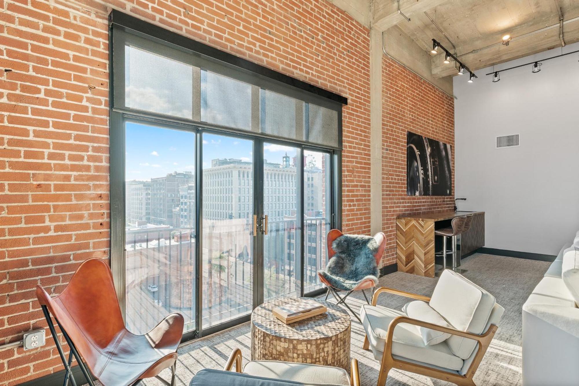 Stl Penthouse Saint Louis