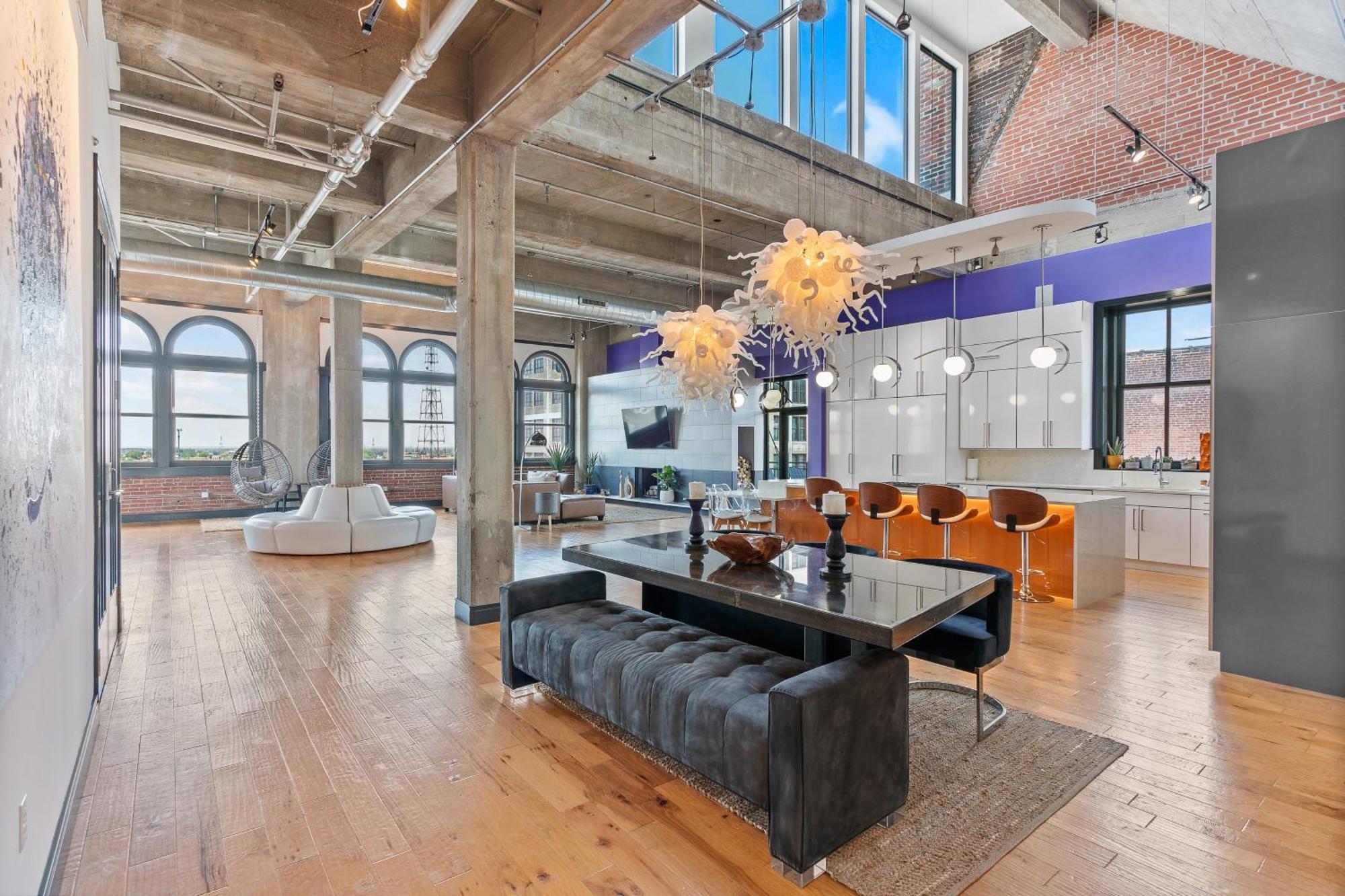 Stl Penthouse