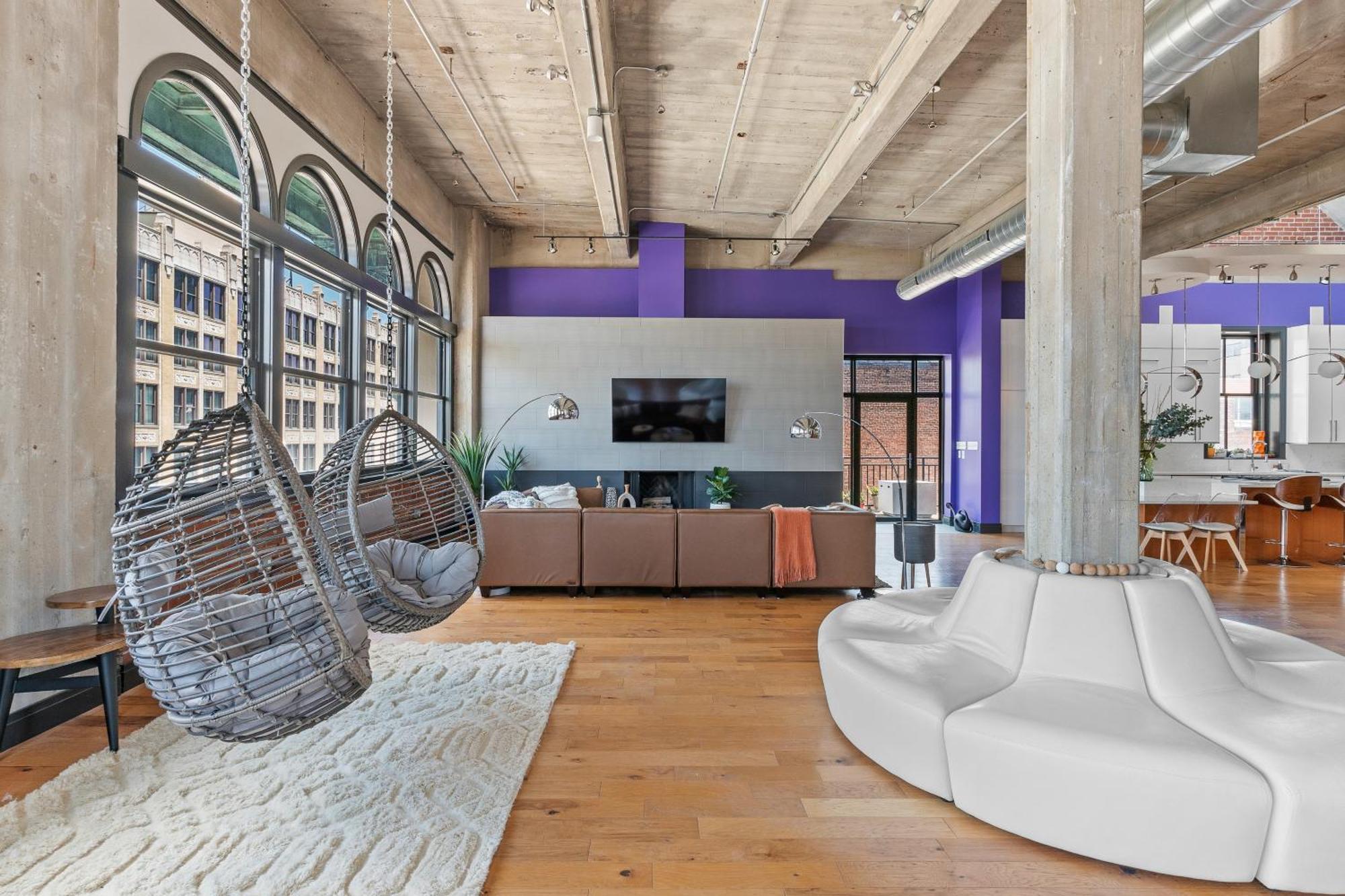 Stl Penthouse *