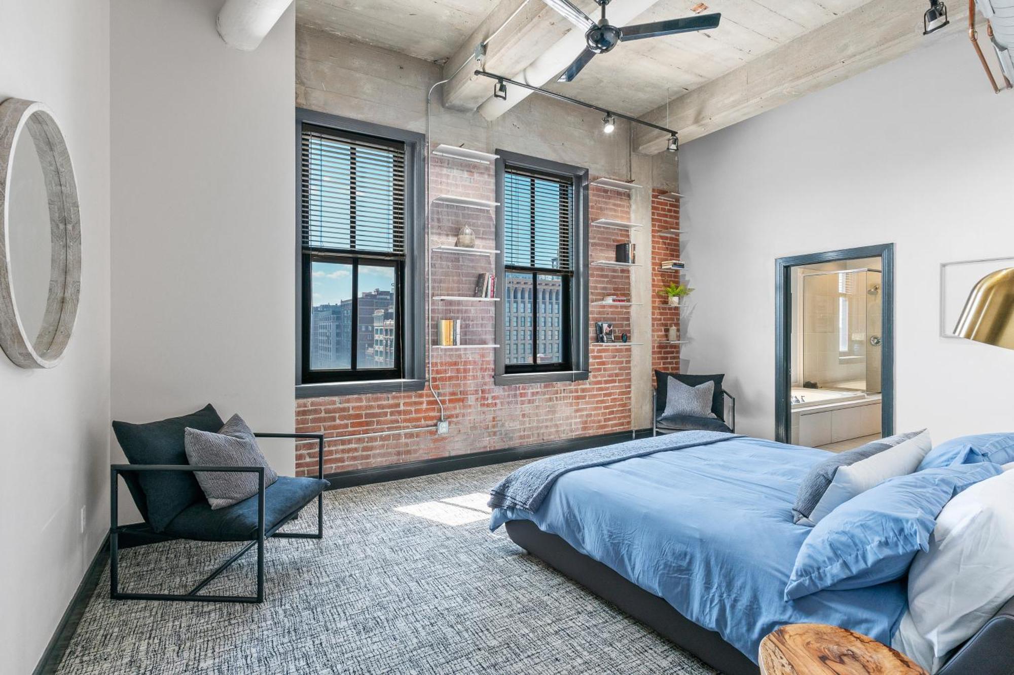 Stl Penthouse Holiday home *