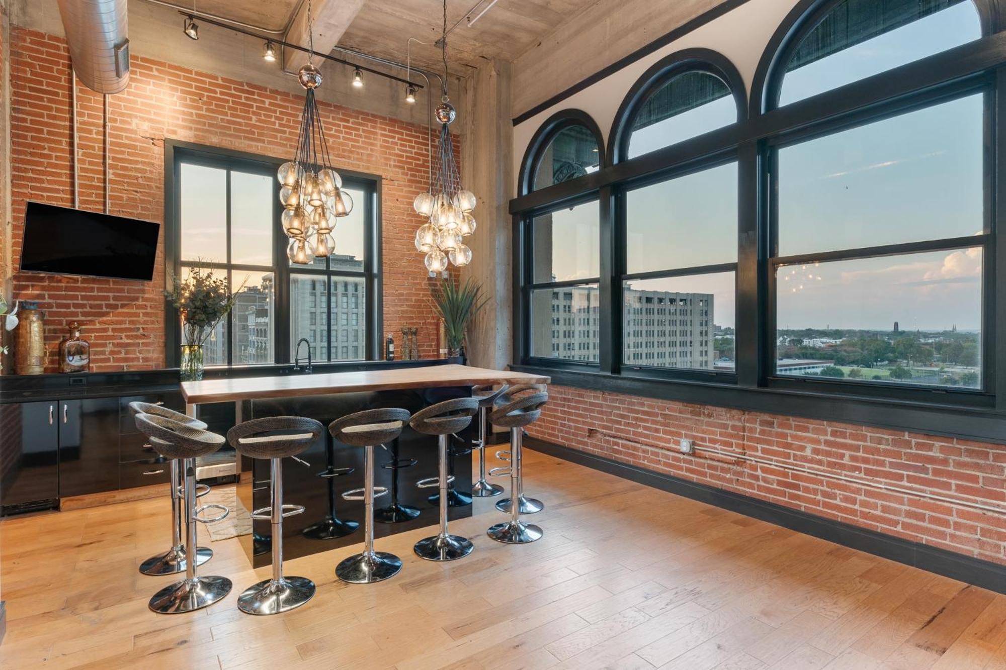 Stl Penthouse Saint Louis