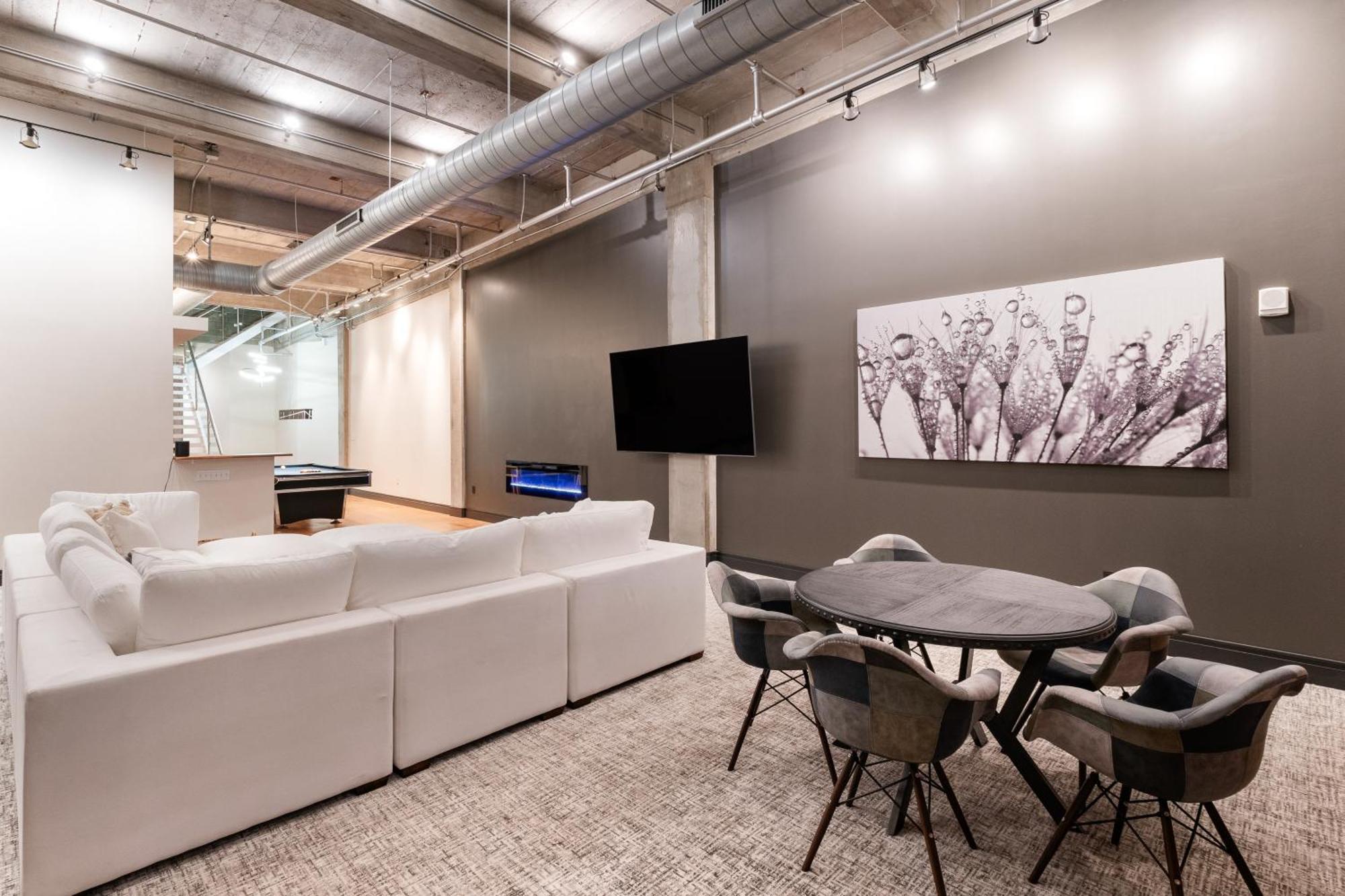 Stl Penthouse Saint Louis