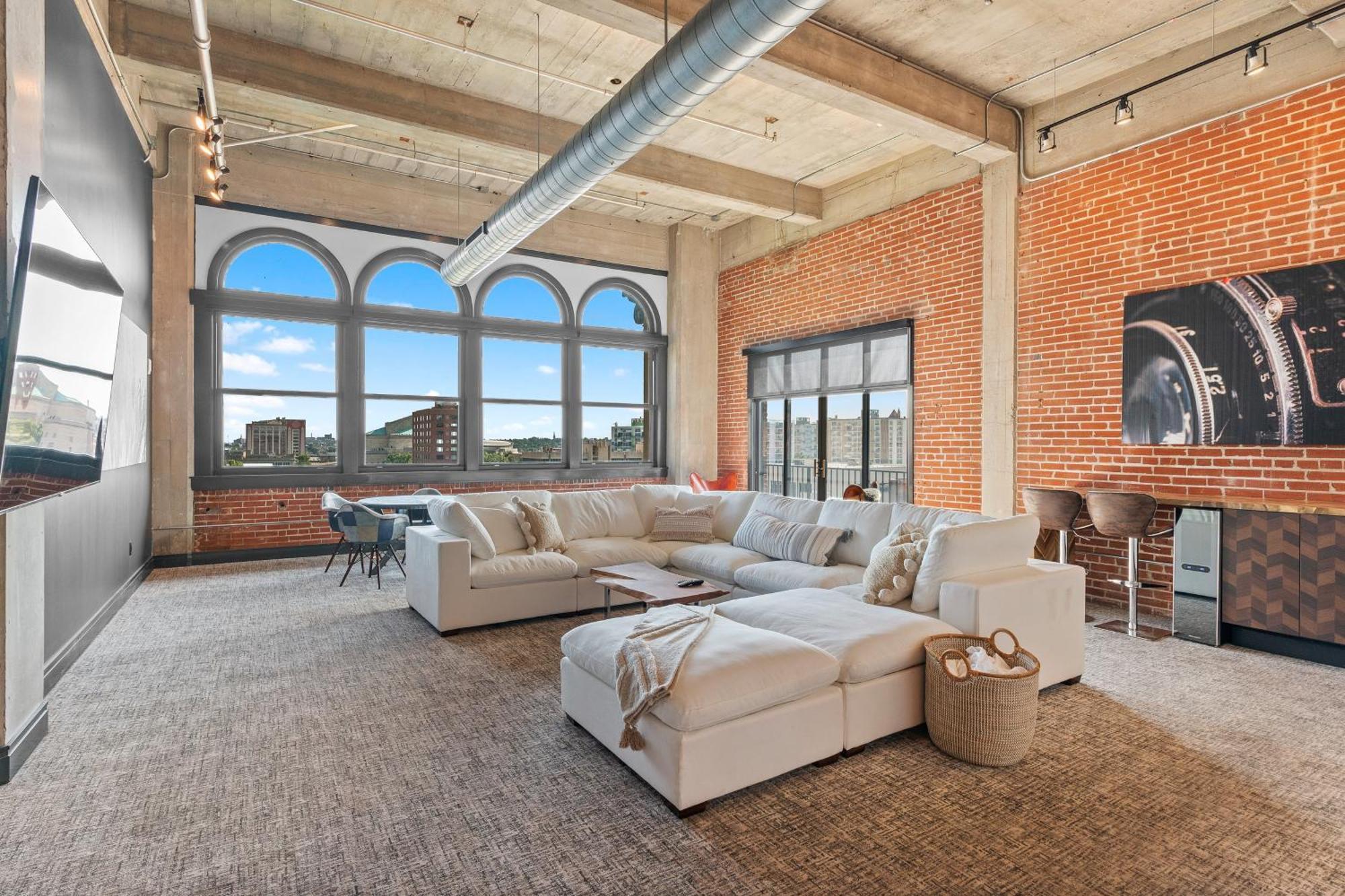 Stl Penthouse Saint Louis