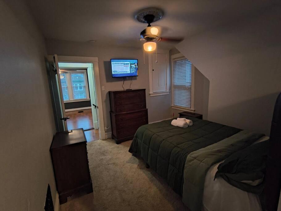 2 Story With Character Saint Louis
