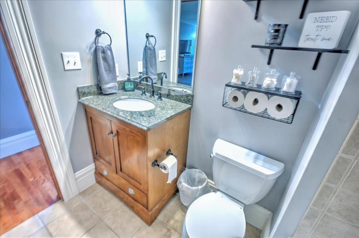 Cozy Townhouse, 1-mi From The Heart Of Soulard! Holiday home Saint Louis