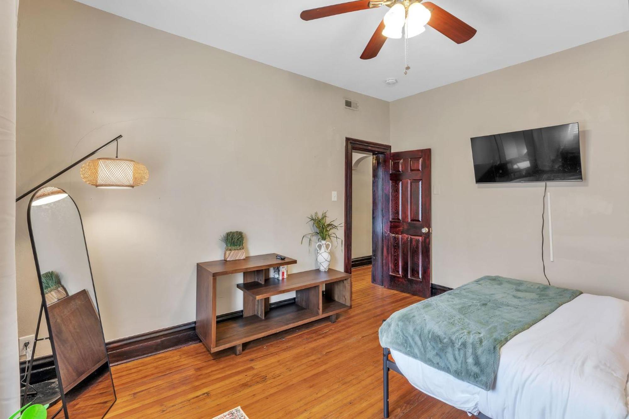 Apartment Chic Stl Townhome Saint Louis
