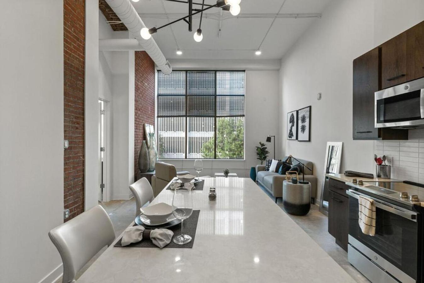 Landing At Ballpark Heights - 1 Bedroom In Downtown Apartment *