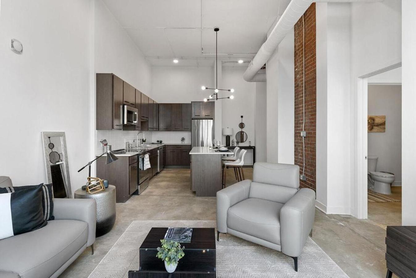 Landing At Ballpark Heights - 1 Bedroom In Downtown
